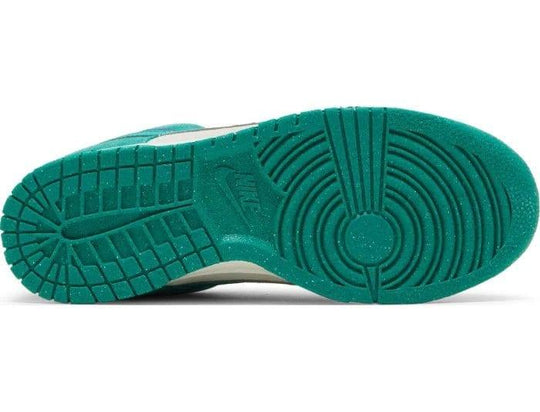 Nike Dunk Low SE 'Neptune Green' (Women's) - COP IT AU